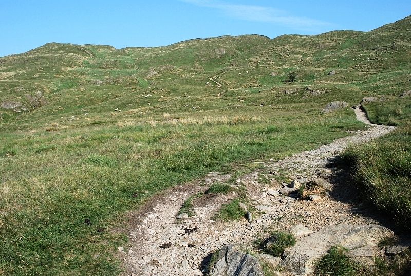 The path to Wansfell Pike