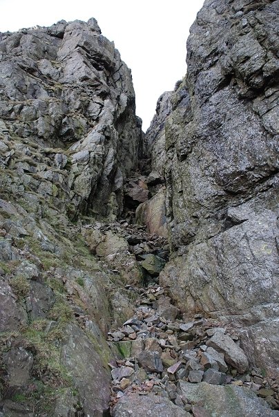 Looking up Easy Gully from the South Rake